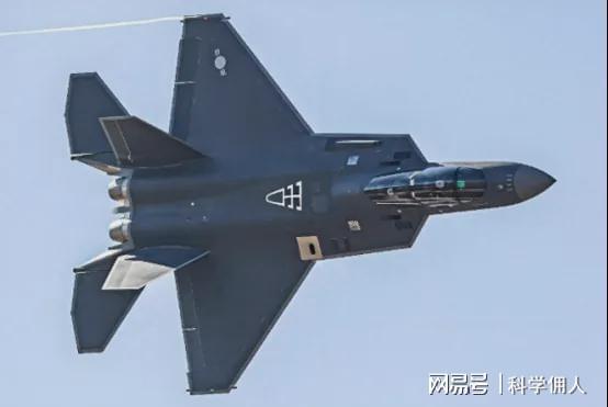 2000亿买一堆废铁！印尼公开KF-21黑料：挂弹就现形 涂